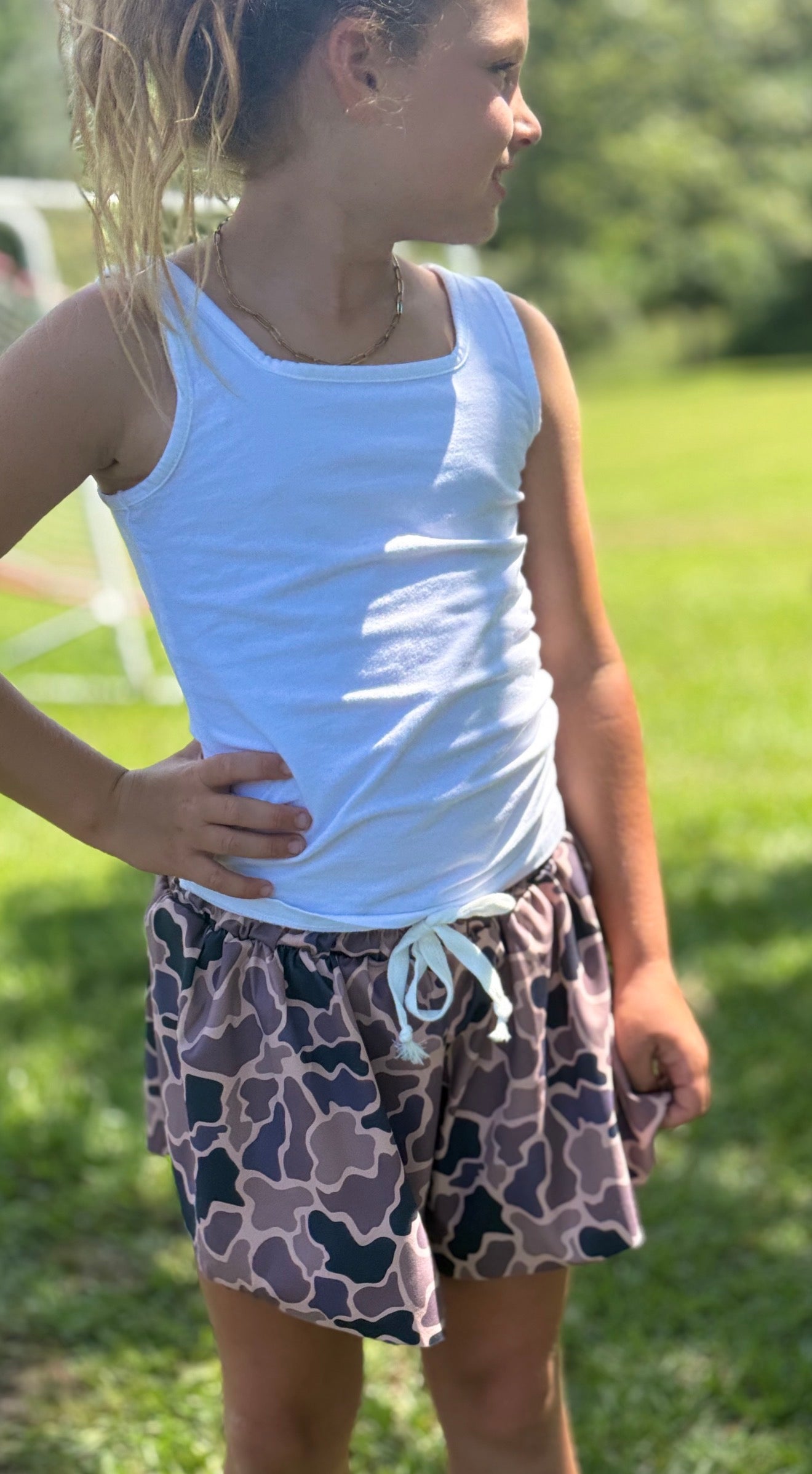 GIRLS CAMO BUTTERFLY SHORTS