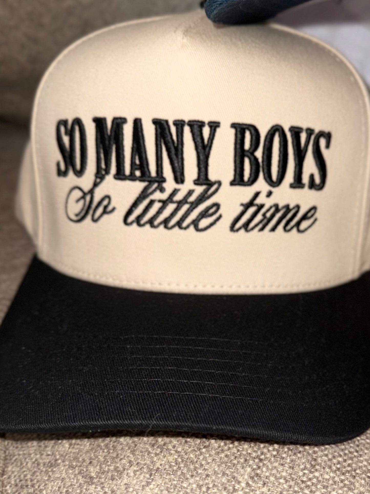 SNAP BACK TRUCKER CAP