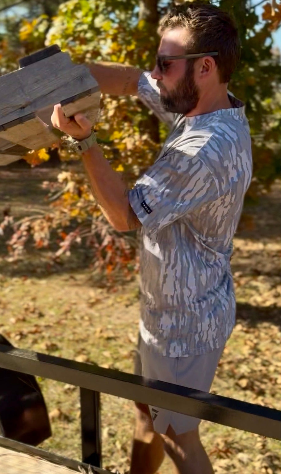 ESSENTIAL BOTTOMLAND TEE