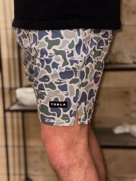 MEN'S 6 " CAMO SHORTS