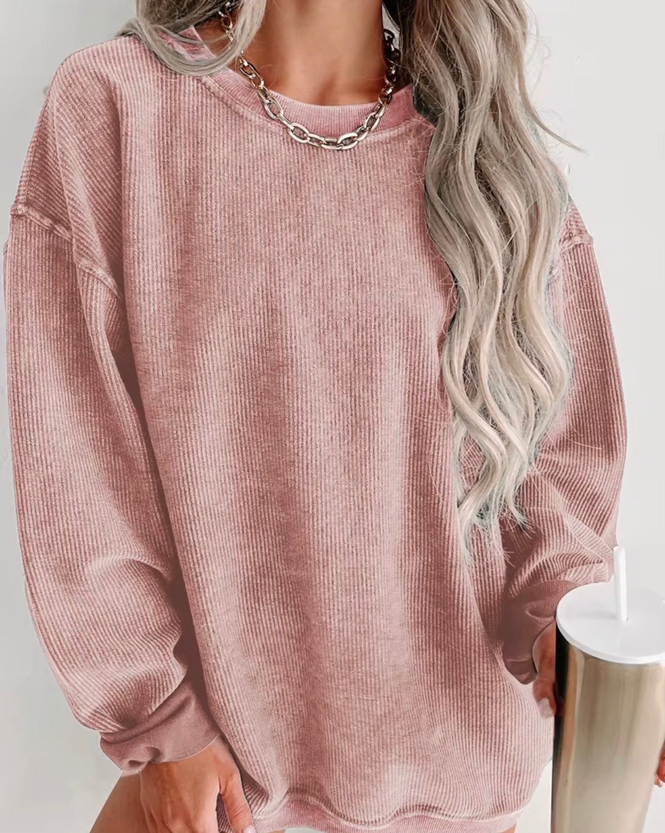 VINTAGE ROSE JESUS IS KING | CREW NECK PULLOVER